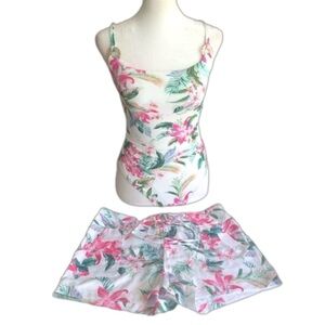 La Blanca one piece swimsuit with matching shorts.Swimsuit Sz S. Shorts Sz 4 NWT